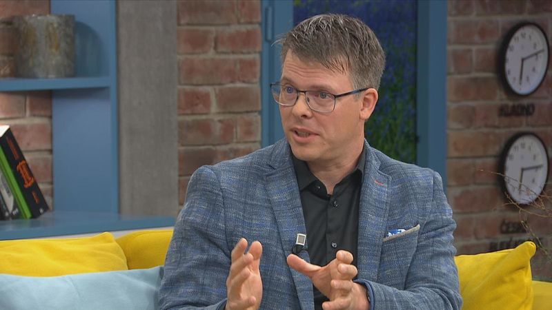 Ondřej Vojáček jako host ve studiu Snídaně s Novou